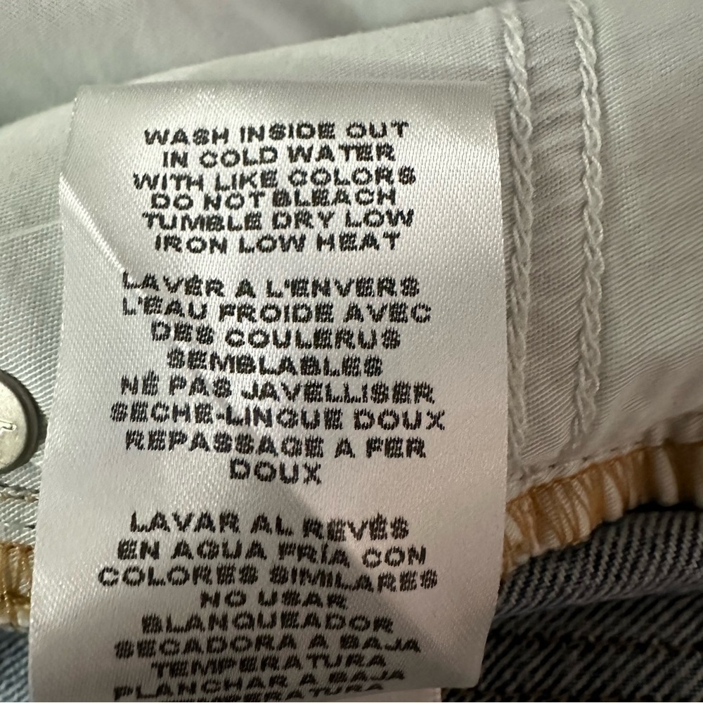 NWT Good American denim cutoff Jean Shorts Size 10/30 - Picture 11 of 15
